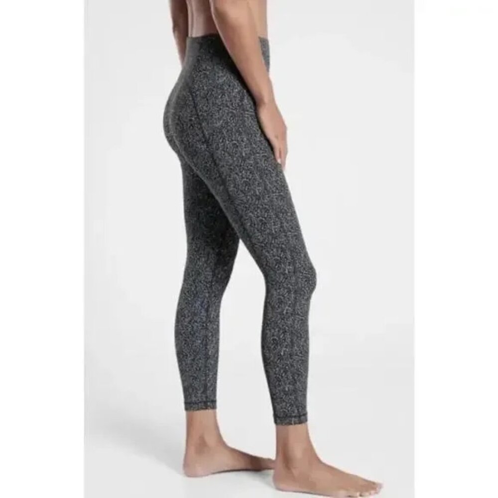 Athleta‎ High Rise Ultimate Stash Pocket Textured 7/8 Tight Black White Small